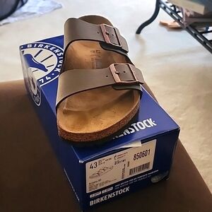 Birkenstock Arizona Sandal, Mocca, Men Size 10, Women Size 12